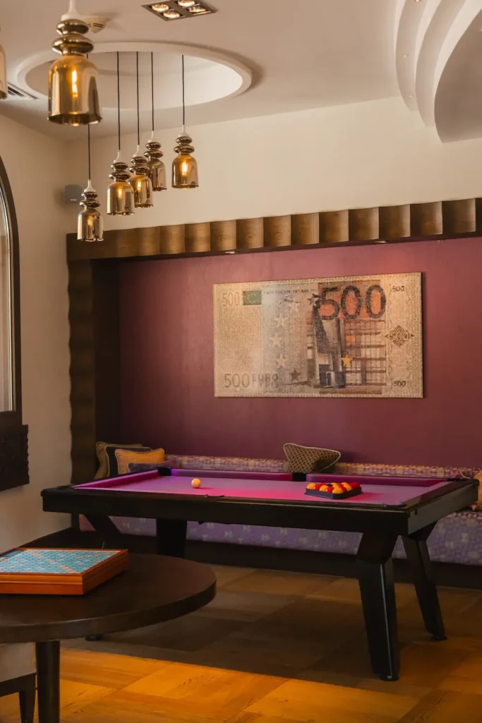 hotel pool table