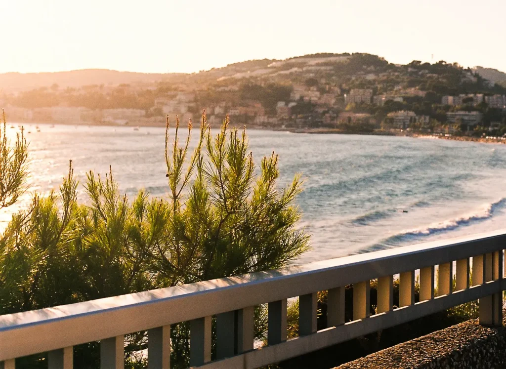 bandol-windy-coast